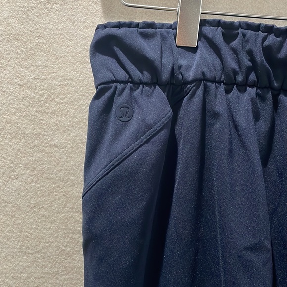 Lululemon High Rise Jogger - Picture 5 of 15